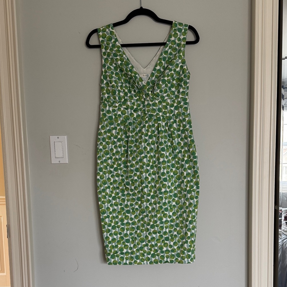 Boden Green Dot Print Sleeveless V-Neck Dress